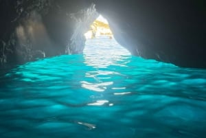 Макарска: частная экскурсия на остров Хвар на полдня