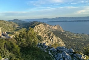 Makarska: Skywalk Tuk-Tuk-kierros Skip-the-Line-lippujen kanssa.