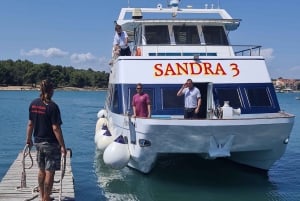 Medulin: rejs statkiem na przylądek Kamenjak / wyspę Ceja z lunchem i napojami