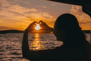 Medulin : excursion au coucher du soleil avec dauphins (85 % de chance), boissons et dîner