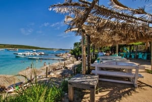 Medulin: tour en barco de 1 día a Kamenjak y Levan con almuerzo