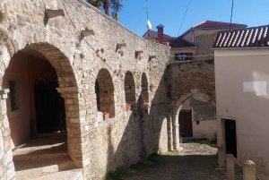 Motovun: piesza wycieczka szlakiem Giants i degustacja Fritule