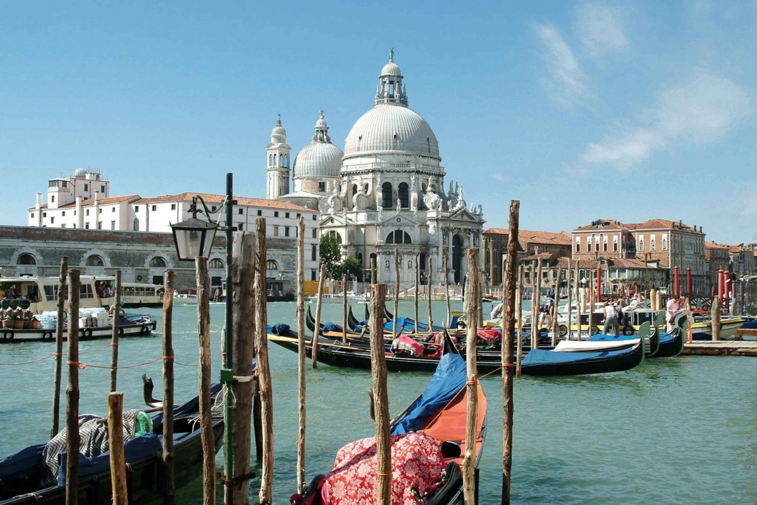 Fra Pula: Retur- eller enkeltbillet til Venedig med båd
