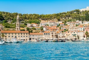 Split/Trogir: Blå grottan, Mamma Mia och Hvar 5 öar Tour
