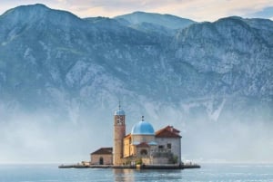 Fra Dubrovnik: Montenegro dagstur med båtcruise