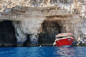 Ab Hvar: Speedboot-Tour zur Insel Vis und zur Blauen Grotte