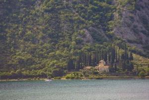 Dubrovnik: tour de la bahía de Kotor en Montenegro con paseo en barco opcional