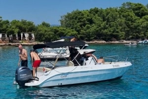 Makarskasta: Zlatni Rat & Bol Speedboat Tour with Swimming (pikaveneajelu ja uinti)