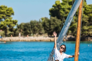 NEW! Zadar: Traditional Boat Ride & Old Town Walking Tour