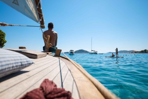 NEW! Zadar: Traditional Boat Ride & Old Town Walking Tour