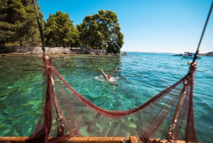 NEW! Zadar: Traditional Boat Ride & Old Town Walking Tour