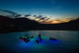 Novalja: Excursión Nocturna en Kayak por la Iluminación de la Isla de Pag