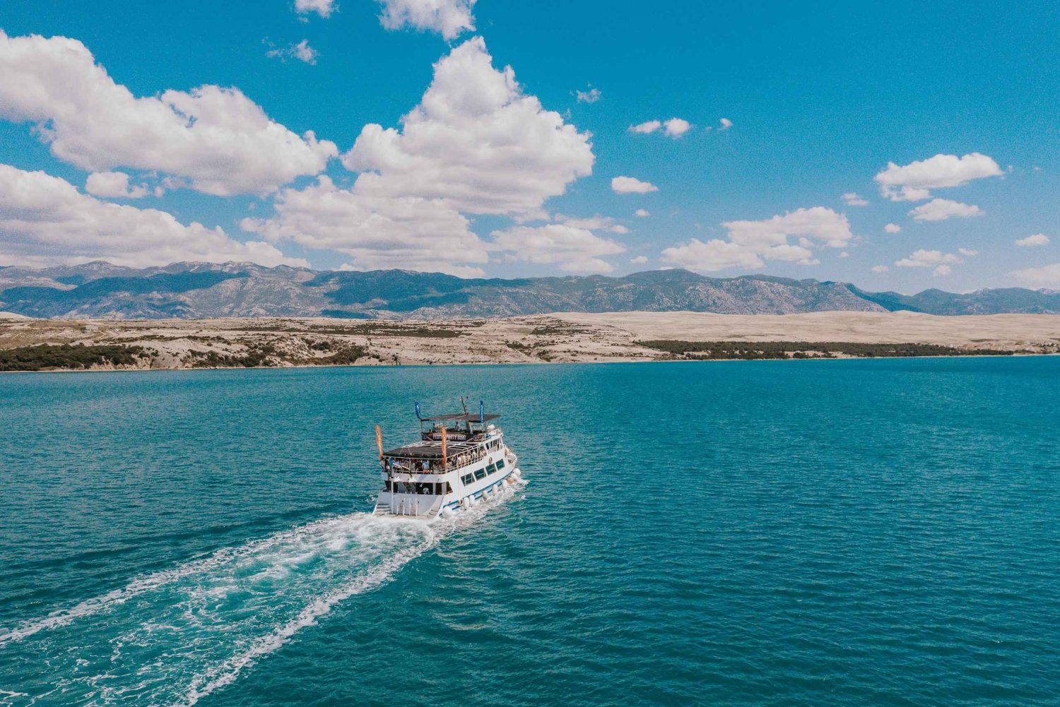 Novalja: Fiesta en barco en la playa de Zrće FESTINI con bebidas ilimitadas