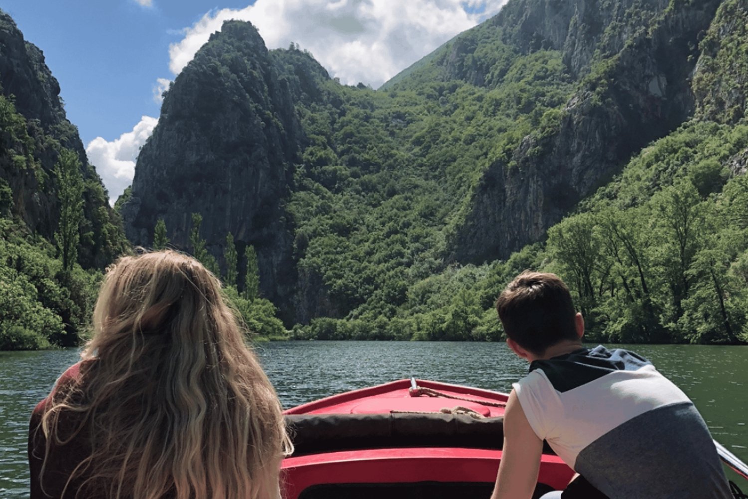 Omiš : location de bateau sur la rivière Cetina avec arrêt au café en plein air
