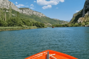 Omiš: Bådudlejning på Cetina-floden med stop ved ølhave