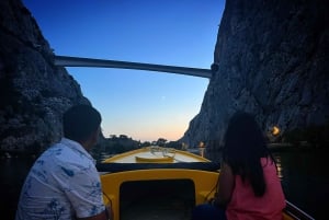 Omiš: Bådudlejning på Cetina-floden med stop ved ølhave