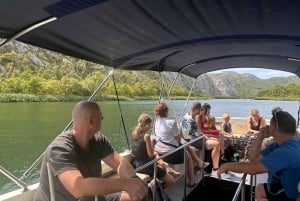 Omiš: Rejs wycieczkowy szklaną łodzią po kanionie rzeki Cetina do młyna Radmana