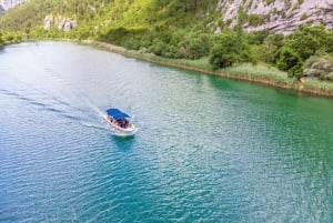 Omiš: Rejs wycieczkowy szklaną łodzią po kanionie rzeki Cetina do młyna Radmana
