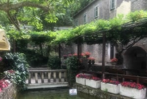 Omiš : croisière de 2 heures sur la rivière Cetina en bateau transparent et visite du Beer Garden