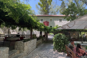 Omiš/Split: 4 timers kajaksejlads i det beskyttede naturparkområde Cetina