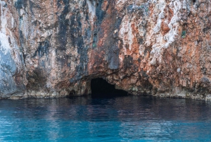 Opatija: passeio de barco e natação na ilha de Cres com almoço