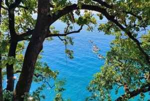 Opatija: aventura de caiaque nas falésias e grutas