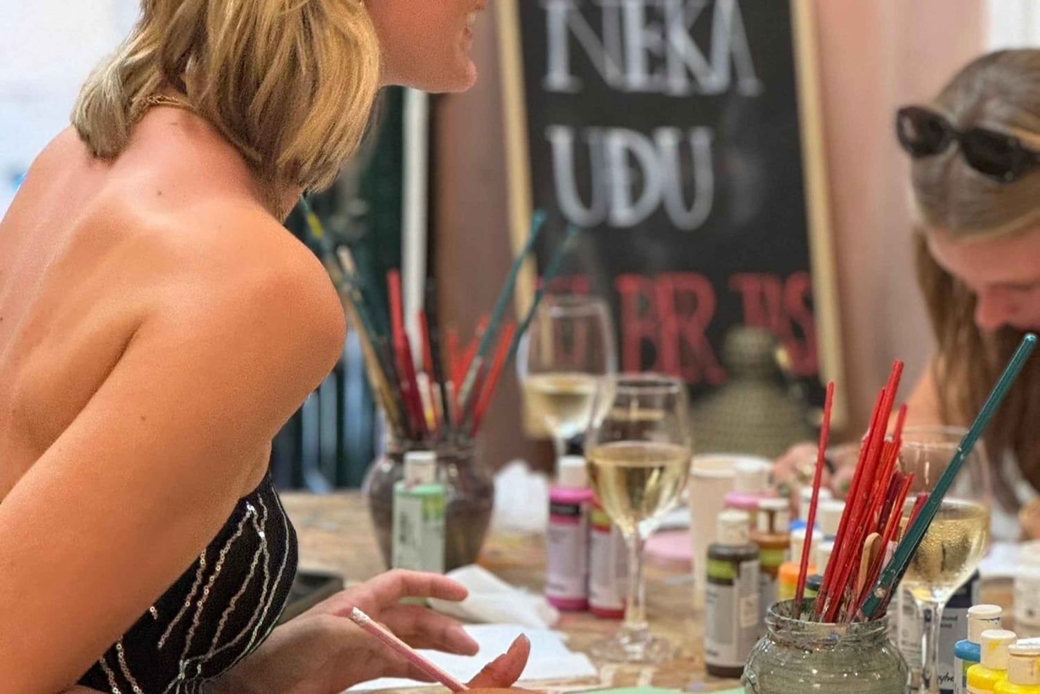 Pinta, Bebe y Saborea los Sabores Locales: Experiencia Local Única