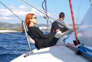 Islas Paklinski: Tour de medio día en velero por la tarde en Hvar