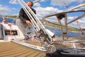 Paklinskiöarna: Halvdags seglingstur på morgonen i Hvar