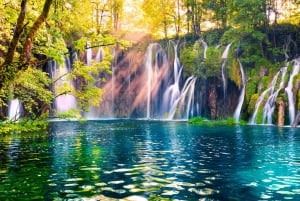 Parque Nacional dos Lagos de Plitvice: Viagem de 1 dia a partir de Omiš