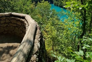 Plitvice: Geführte Tour durch die Plitvicer Seen mit Bootsfahrt