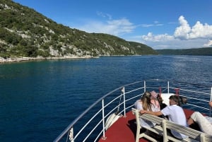 Poreč: Boat tour to Rovinj with lunch and drinks