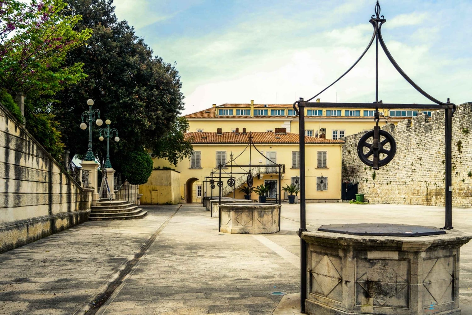 Private 4h Zadar Old Town Walking Tour with Port Pick-Up