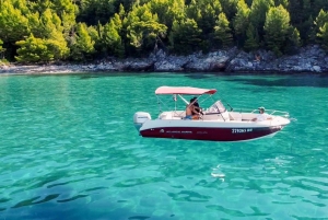 Частная экскурсия на лодке по Елафитским островам и Голубая пещера с бесплатным трансфером