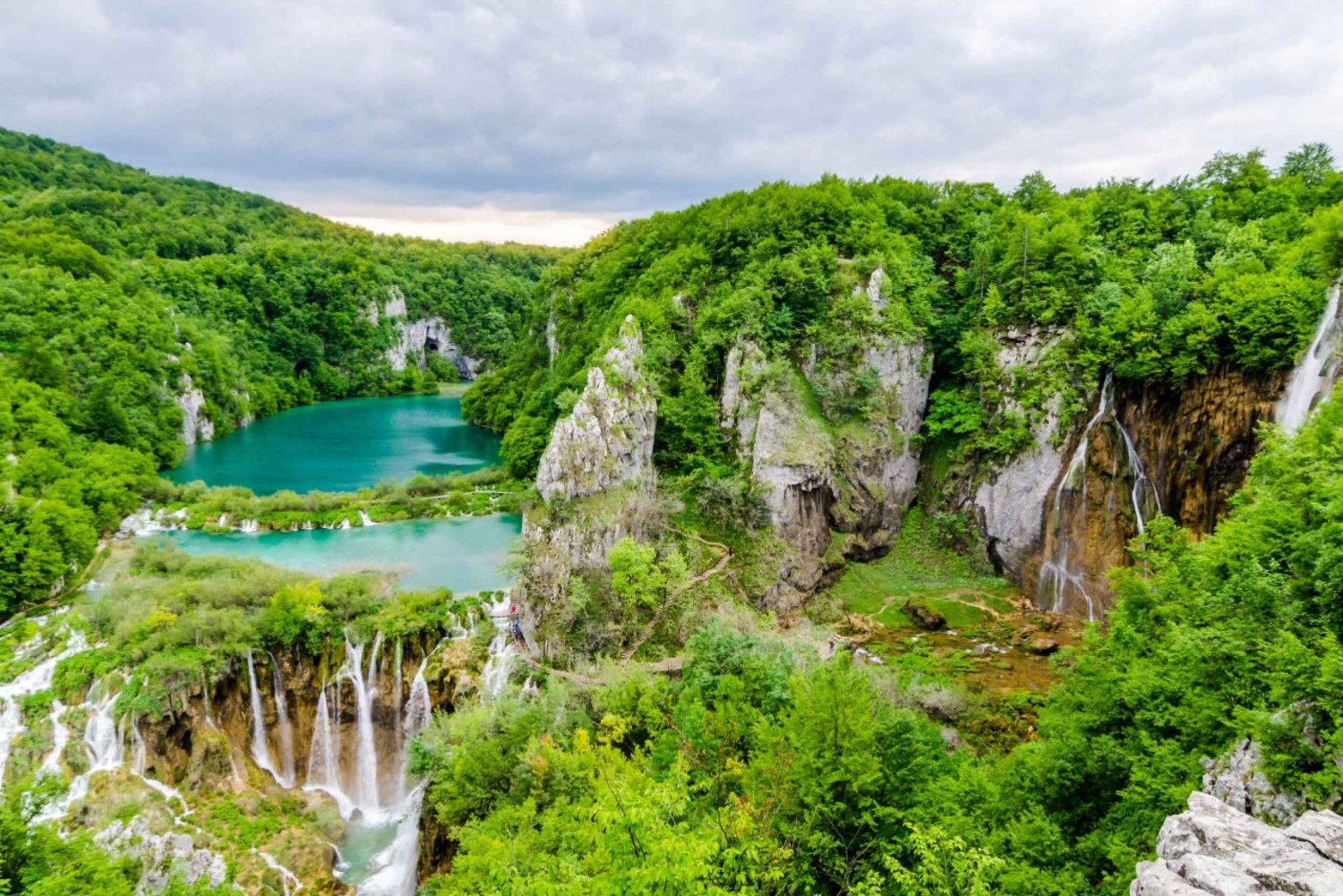 Private Full - Day Tour: Plitvice Lakes from Dubrovnik