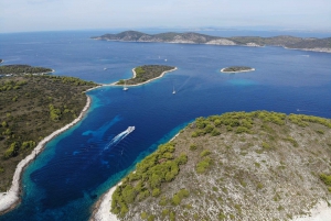 Private Hvar and Pakleni Islands Boat Cruise