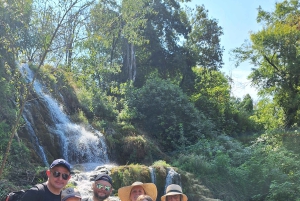 Tour privado a las cataratas de Krka desde Split con cata de vinos y almuerzo
