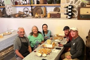 Tour privado a las cataratas de Krka desde Split con cata de vinos y almuerzo