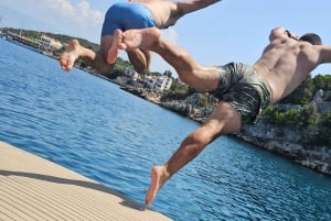 Tour privado en lancha motora de lujo con un experto local