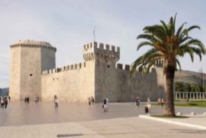 Privat tur från Split-området: Trogir och Krka nationalpark