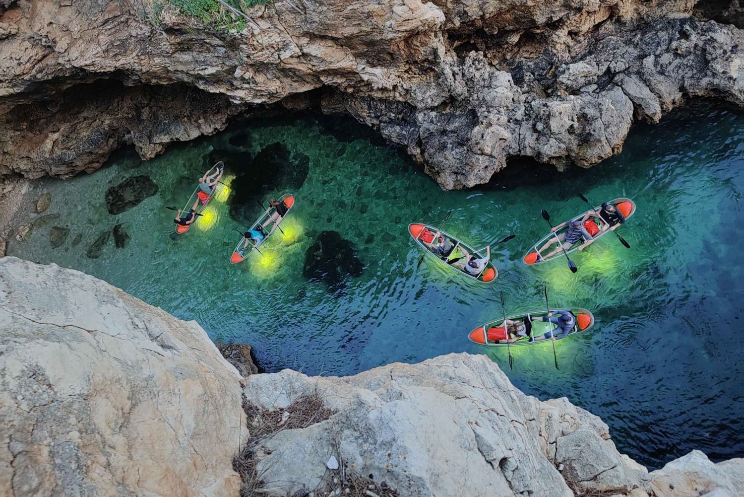 Pula: excursão noturna e pôr do sol em caiaque com fundo transparente na Caverna Azul