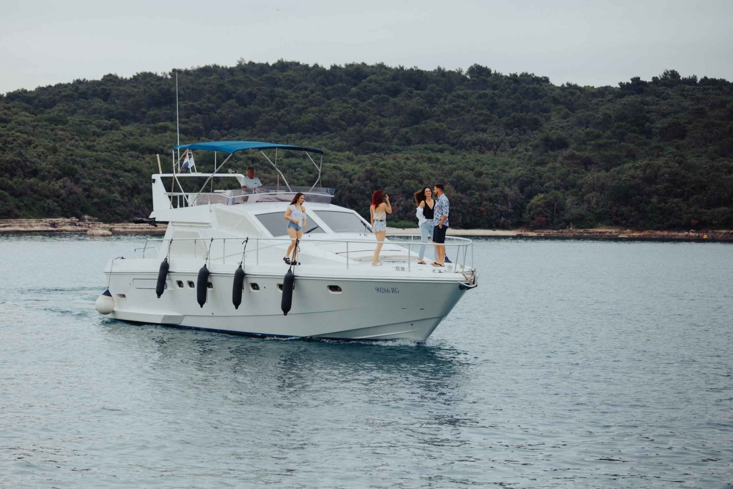 Pula: Charterbåtstur på yacht med skeppare