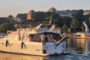 Pula: Halbtagestour oder Ganztagestour auf einer Yacht mit Skipper
