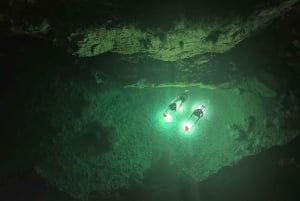 Pula: Istriens havskanal med belysning i kajak på natten