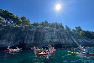 Pula: Kajakkiseikkailu luolalla ja saarella snorklaamalla