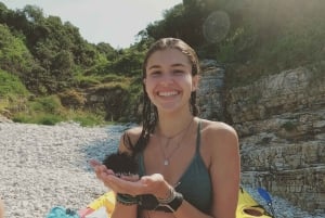 プーラ:カヤックツアー-クリフジャンピング、シュノーケリング、GoPro写真無料プレゼント