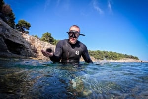 Pula: Sea Cave Kayaking and Snorkeling Tour with Wetsuit