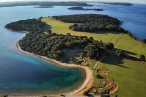 Pula: Tour privado de Brijuni con baño, cena y bebidas