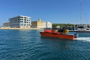 Pula: Aventura en el mar: barco, kayak, snorkel y saltos desde acantilados