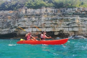 Pula: Aventura en el mar: barco, kayak, snorkel y saltos desde acantilados
